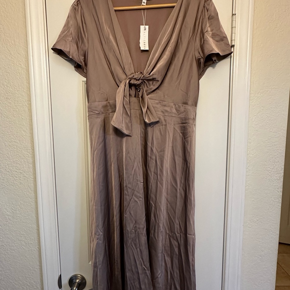 Poppy Satin Midi Dress - Autumn Orchid